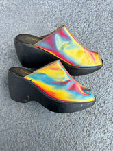 Load image into Gallery viewer, 1990s Heat Wave Platform Sandals
