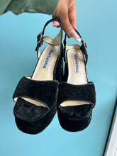 Load image into Gallery viewer, 1990s Marianna Velour Platform Sandals
